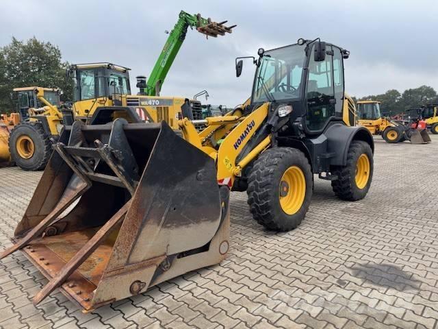 Komatsu WA 100 M-8 Pyöräkuormaajat