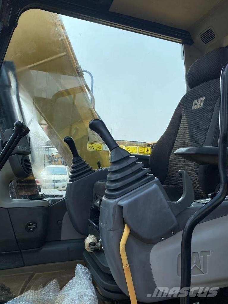 CAT 313 D Telakaivukoneet