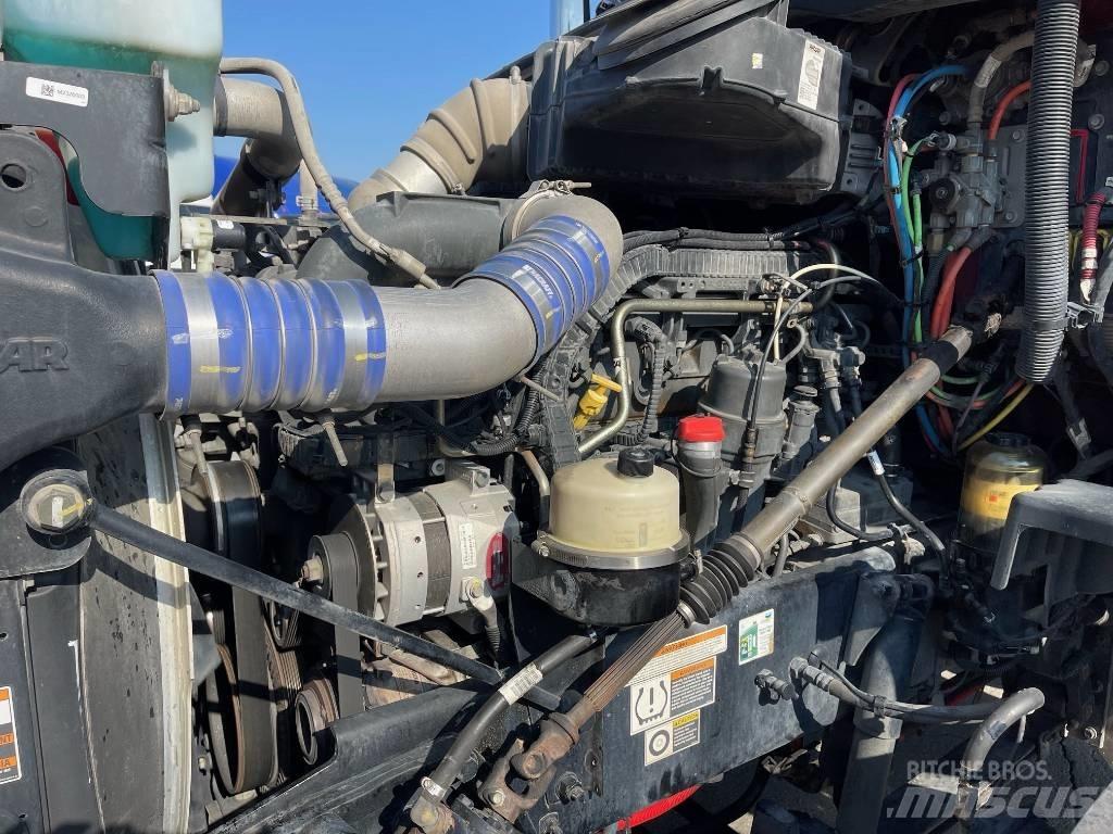 Peterbilt 567 Vetopöytäautot
