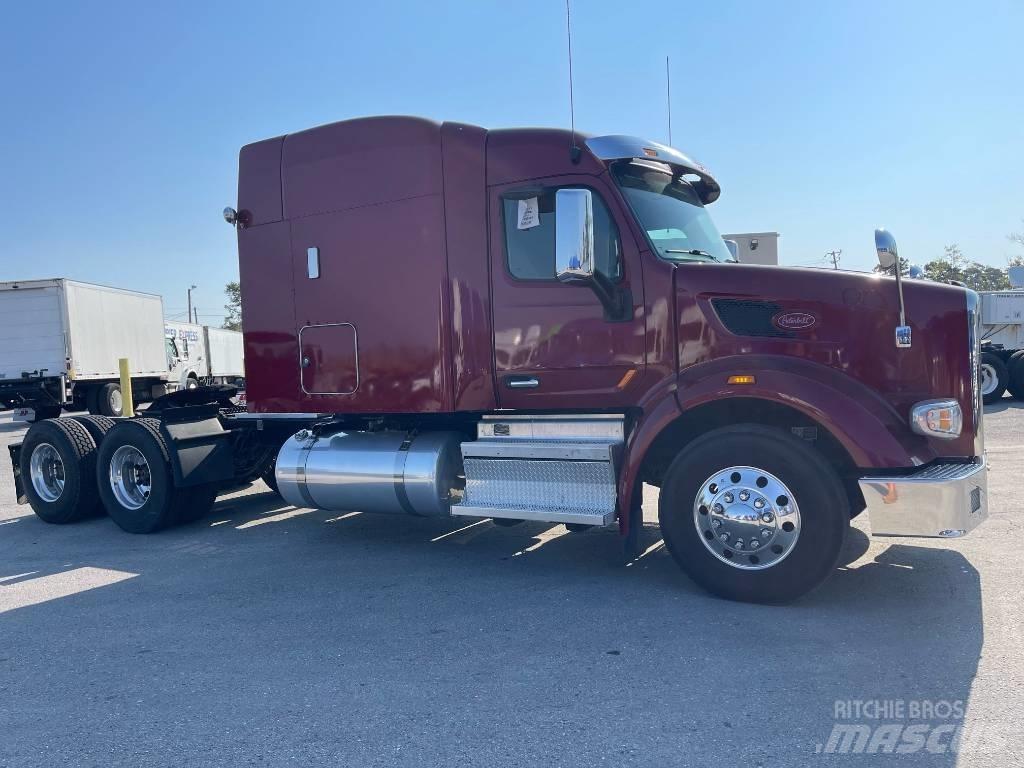 Peterbilt 567 Vetopöytäautot