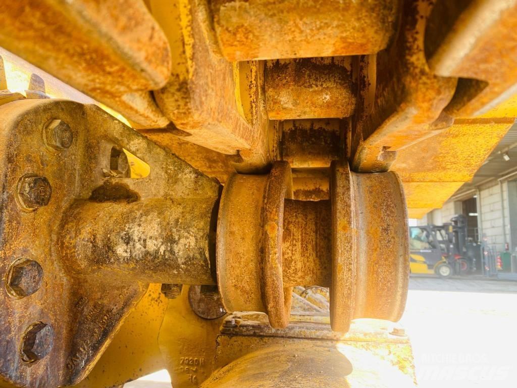 CAT 973 C Telakuormaajat