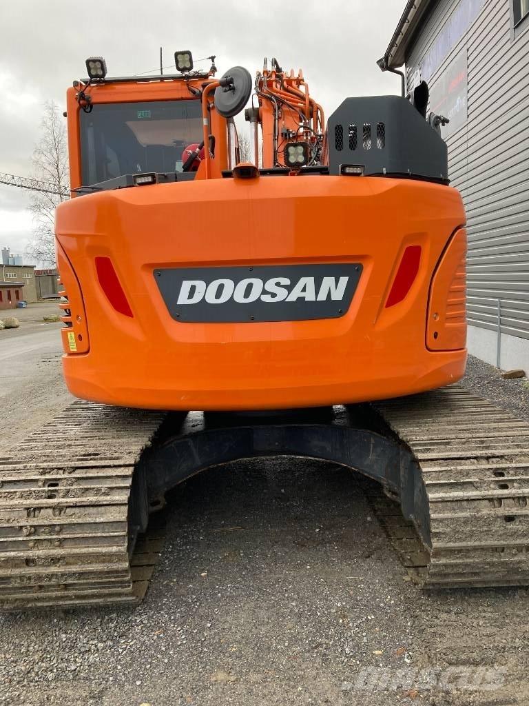 Doosan DX 140 LCR Telakaivukoneet