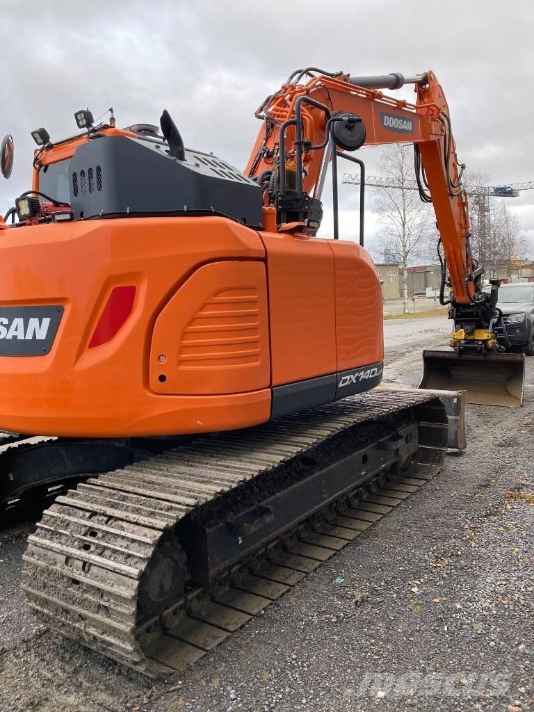 Doosan DX 140 LCR Telakaivukoneet