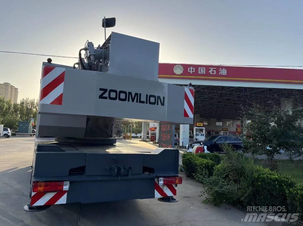 Zoomlion QY25V Mobiilinosturit