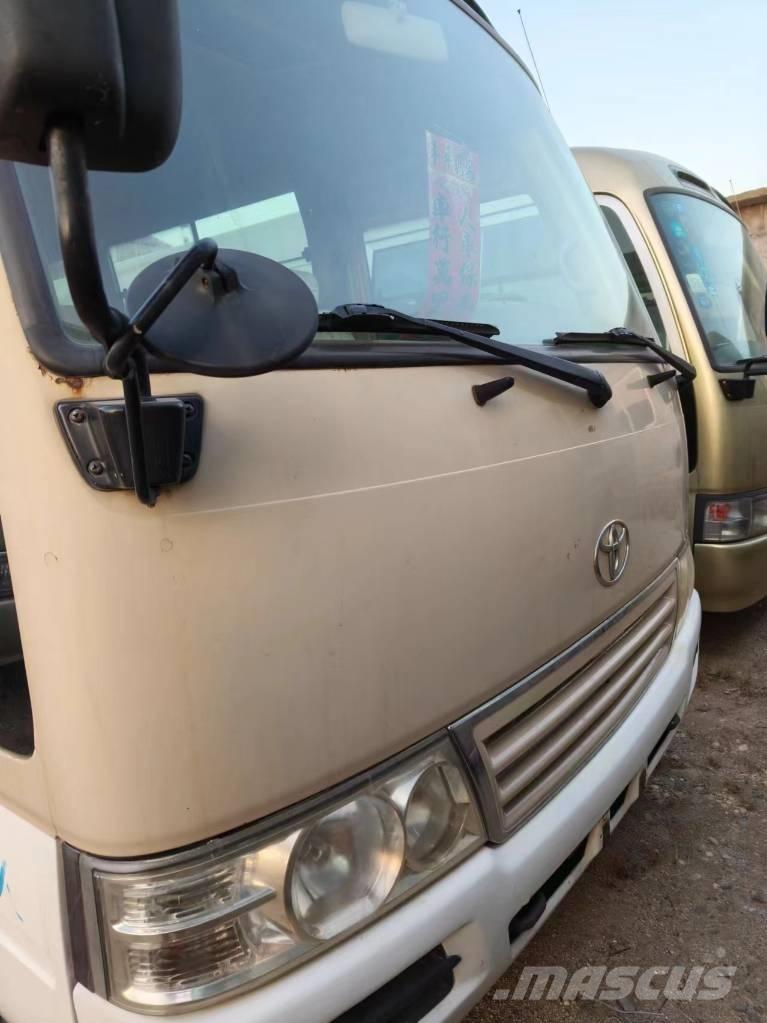 Toyota Coaster Bus Minibussit
