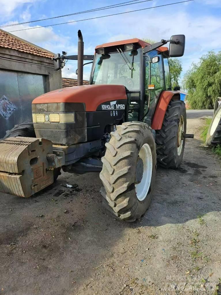 New Holland M160 Traktorit