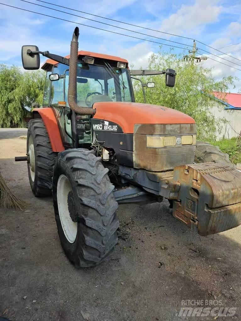 New Holland M160 Traktorit
