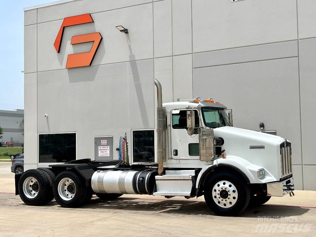 Kenworth T 800 Vetopöytäautot