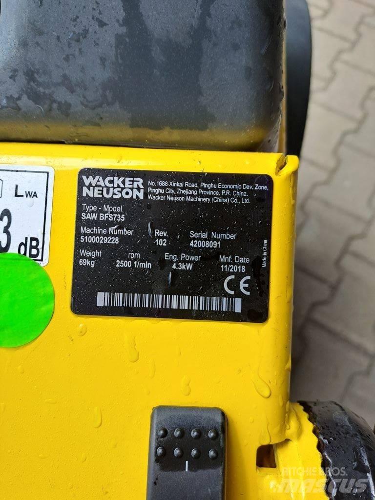 Wacker Neuson BFS735 Kivisahat