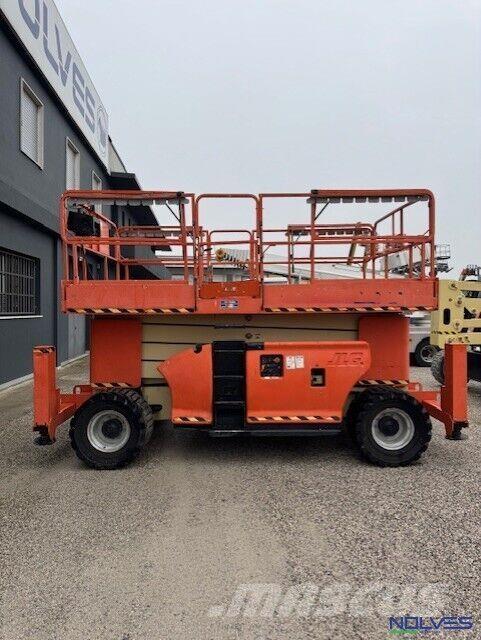 JLG 4394RT Saksilavat