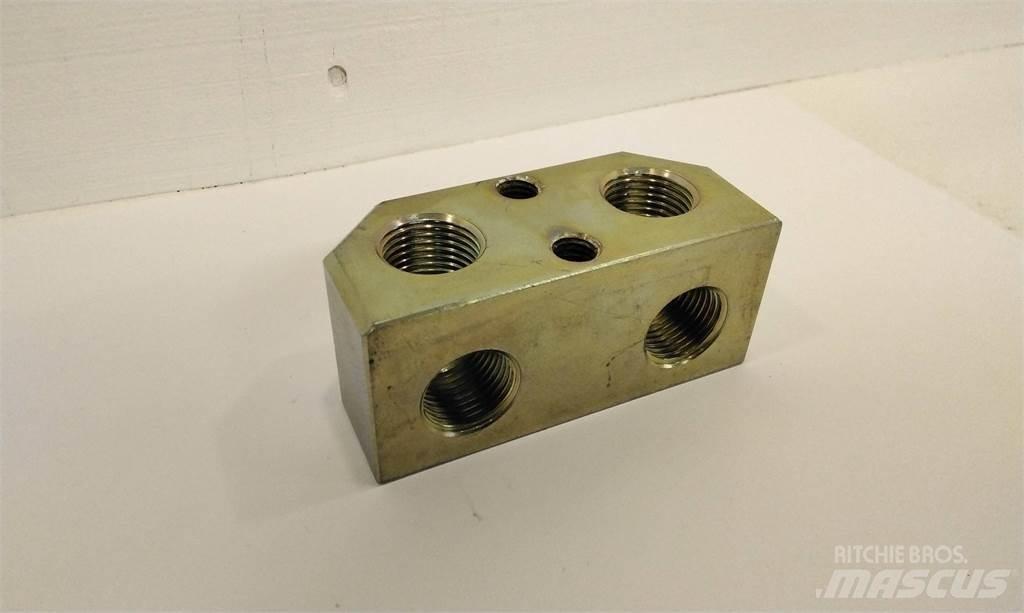 Ponsse P26215 Kuormatraktorinosturit
