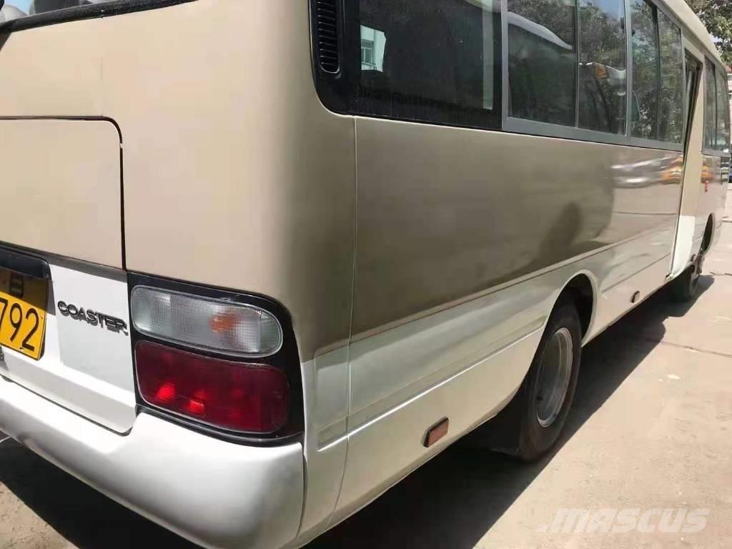 Toyota Coaster Bus Minibussit