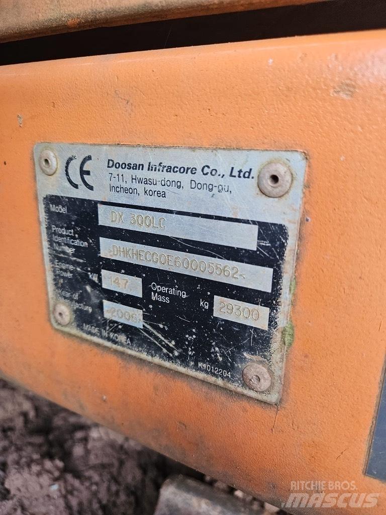 Doosan DX 300 LC-5 Telakaivukoneet