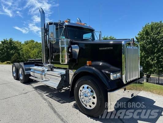 Kenworth W 900 Vetopöytäautot