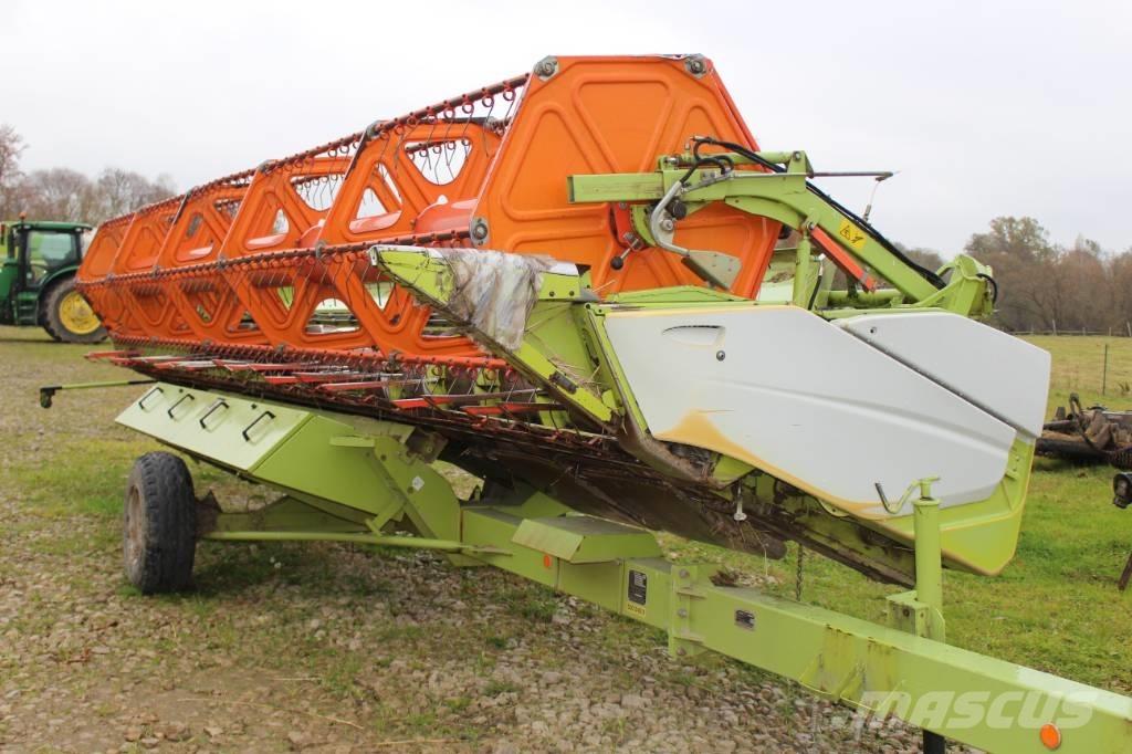 CLAAS Tucano 480 Leikkuupuimurit