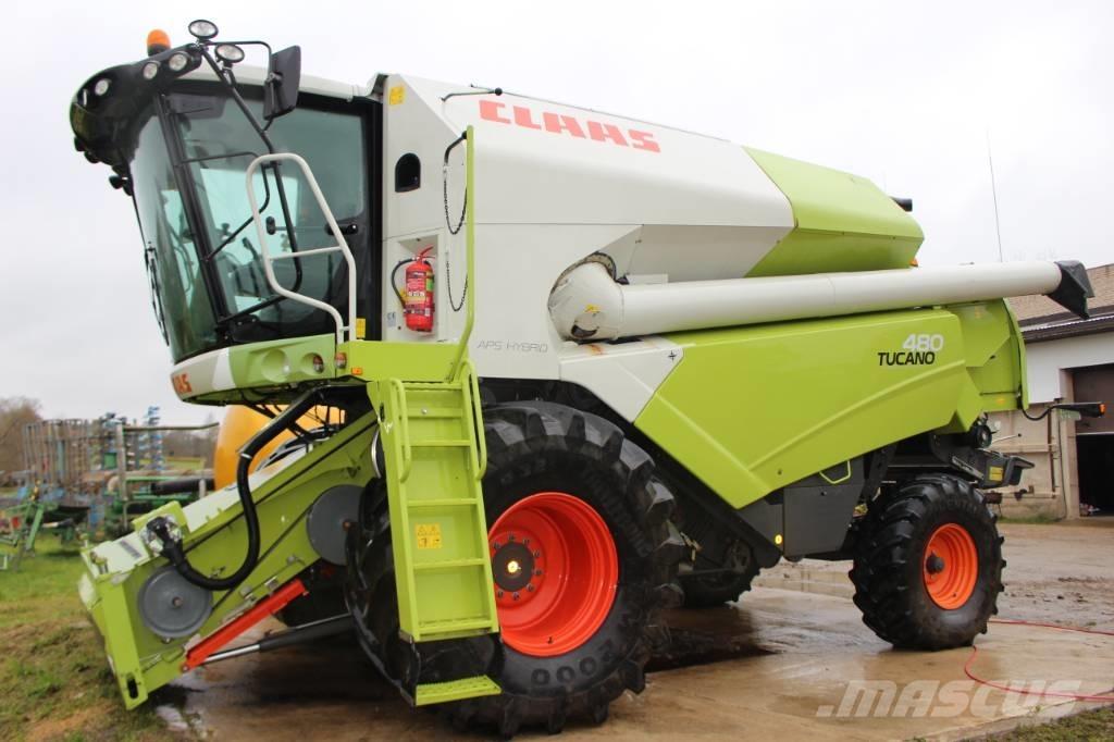 CLAAS Tucano 480 Leikkuupuimurit