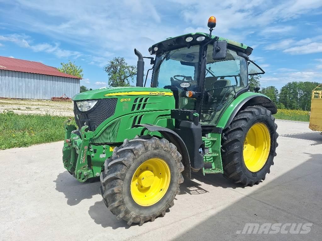 John Deere 6110R Traktorit