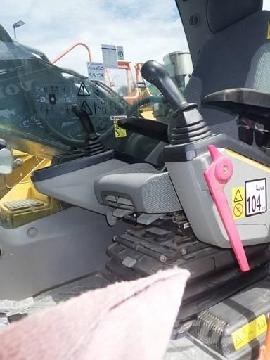 Volvo EC 300 E Telakaivukoneet