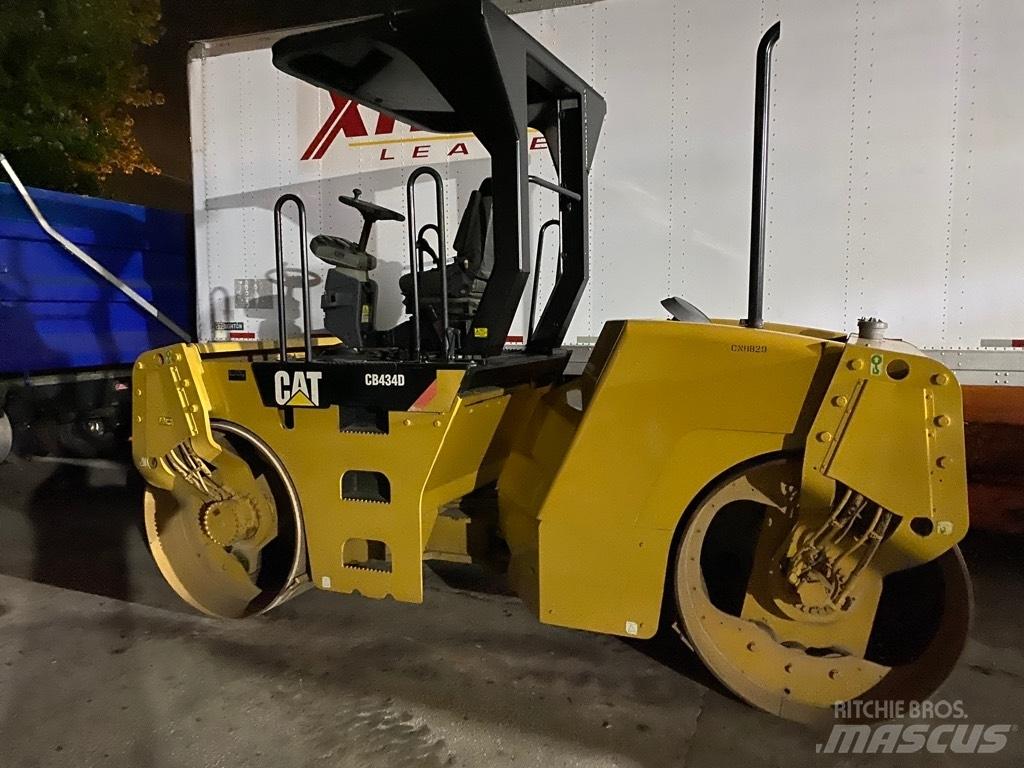 CAT CB 434 D Tandemjyrät