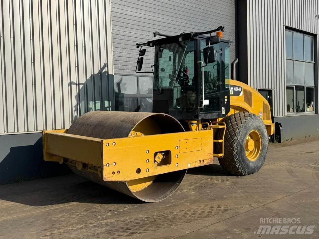 CAT CS64 Yksivalssijyrät