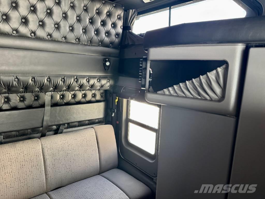 Kenworth W 900 Vetopöytäautot