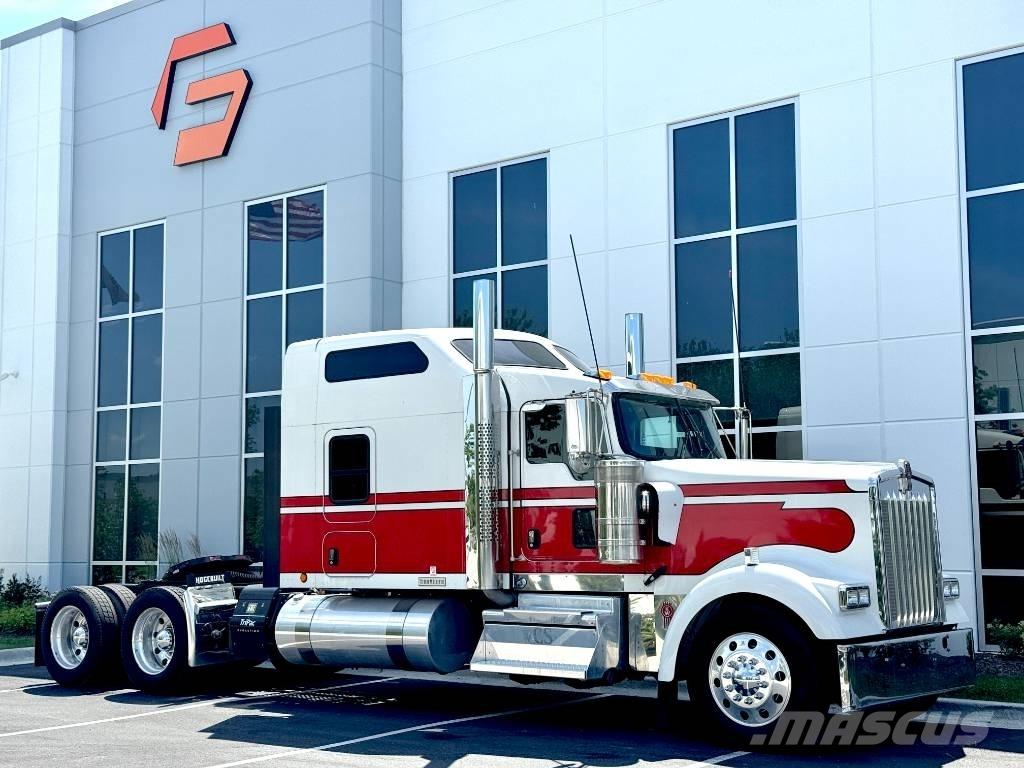 Kenworth W 900 Vetopöytäautot