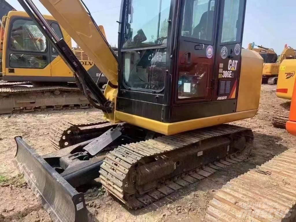 CAT 306 Minikaivukoneet < 7t