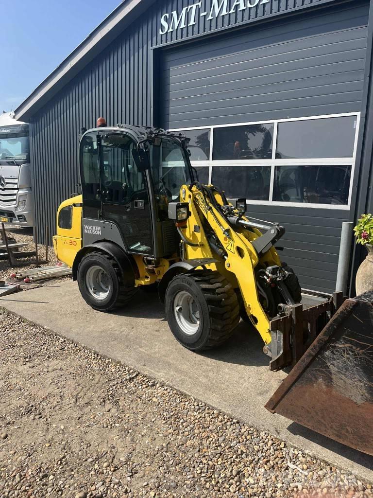 Wacker Neuson WL 30 Pienkuormaajat