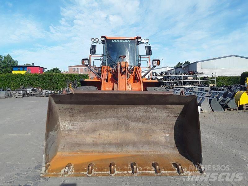 Develon DL350-5 Pyöräkuormaajat
