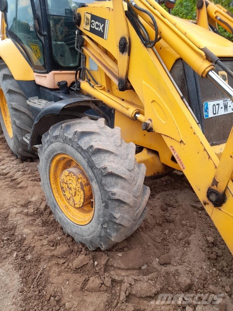 JCB 3 CX Kaivurikuormaajat