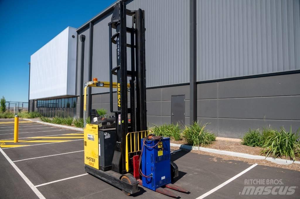 Hyster R2.0H Työntömastotrukit