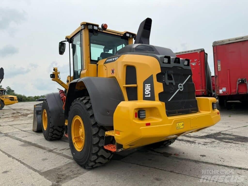 Volvo L90H Pyöräkuormaajat