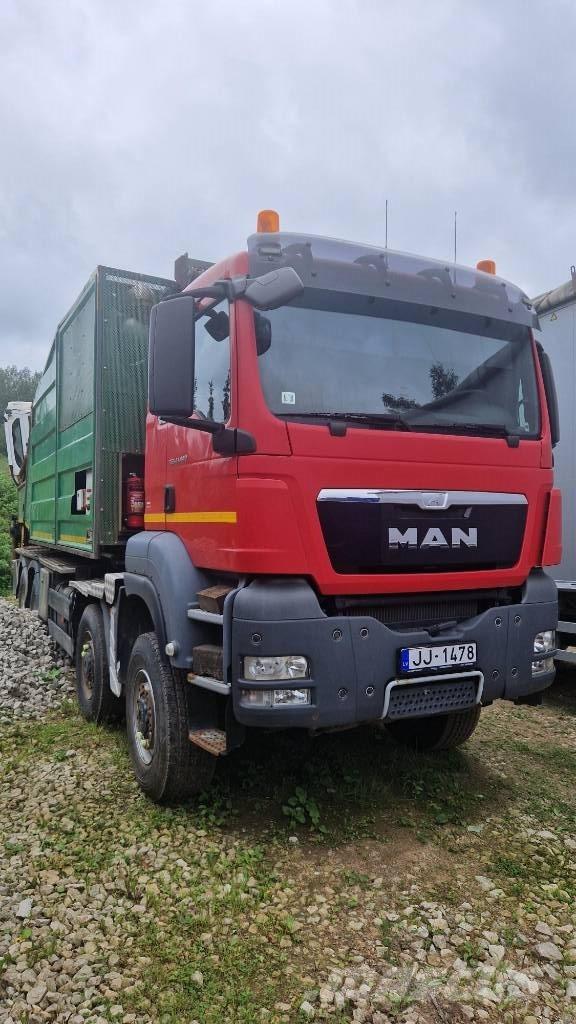 MAN TGS + Neuson 1266 Haketuskoneet