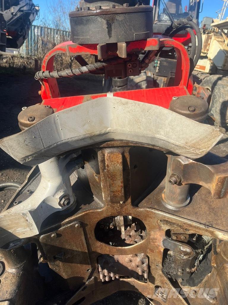 Komatsu 901 TX Harvesterit