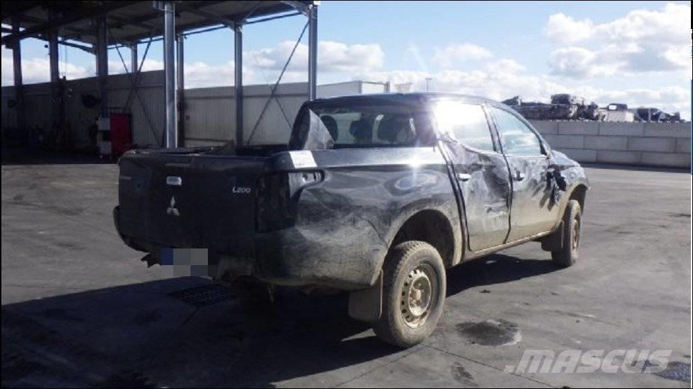 Mitsubishi L 200 4 Lava-autot