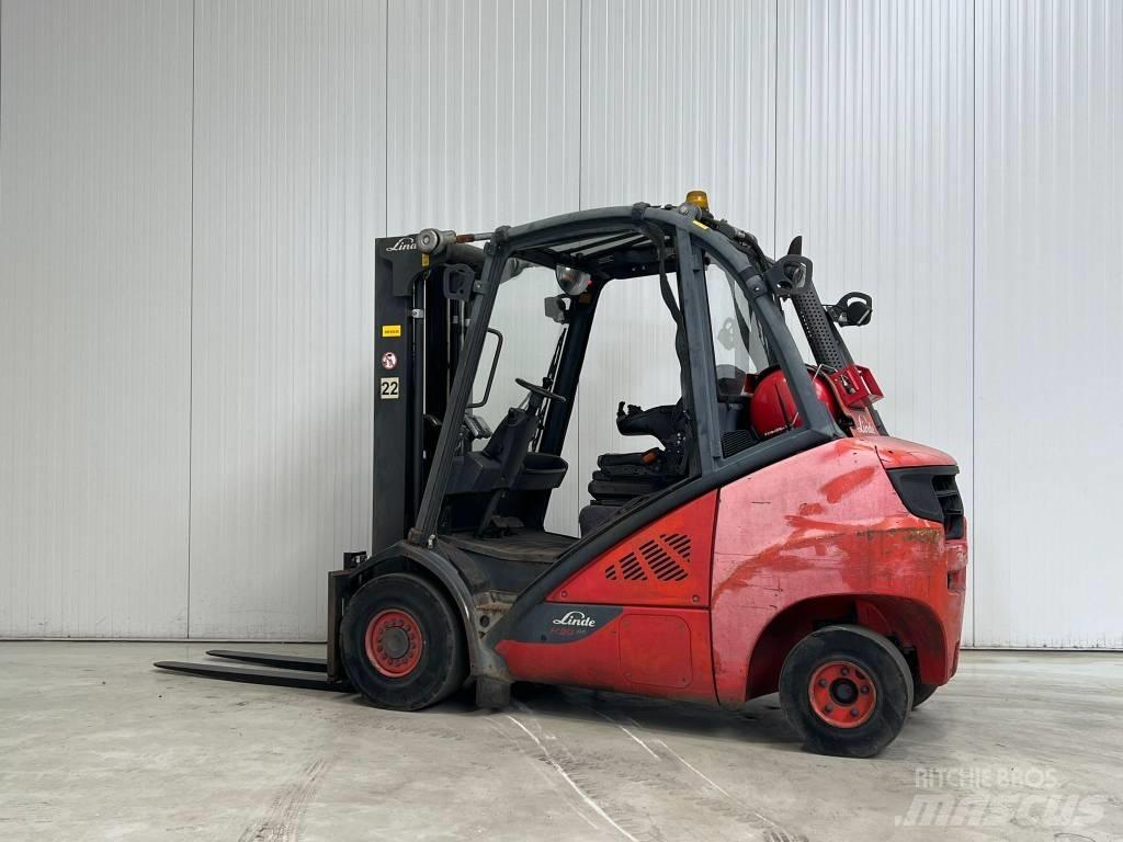 Linde H30T-02 Nestekaasutrukit