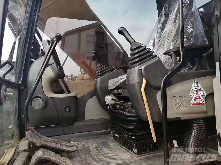 CAT 320 D Telakaivukoneet
