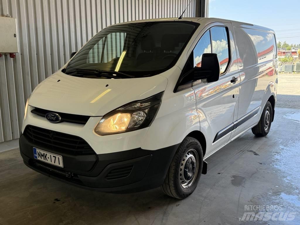 Ford Transit Custom Pakettiautot