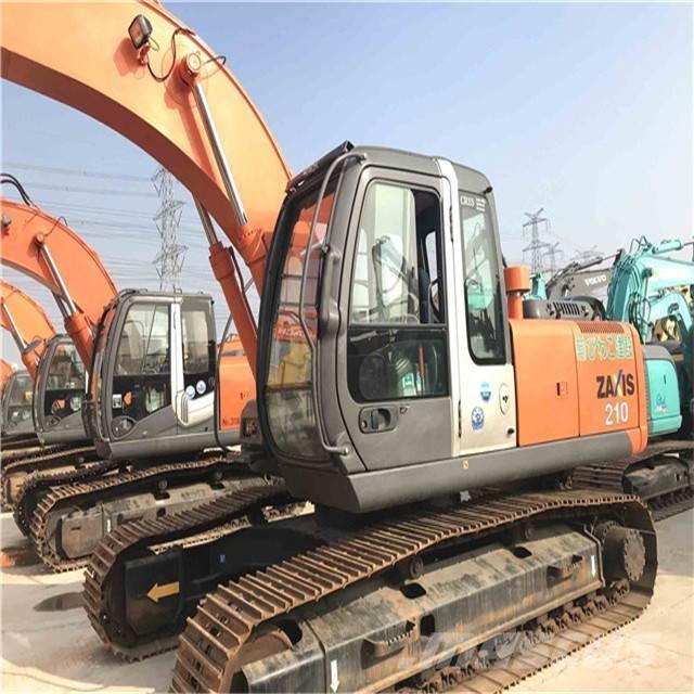 Hitachi ZX 210 Telakaivukoneet