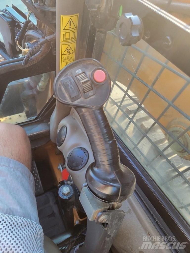 CASE SR 250 Liukuohjatut kuormaajat