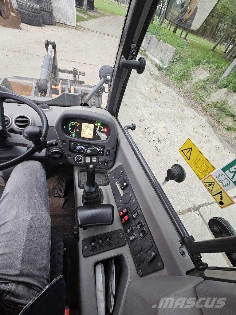 CASE 321F Pyöräkuormaajat