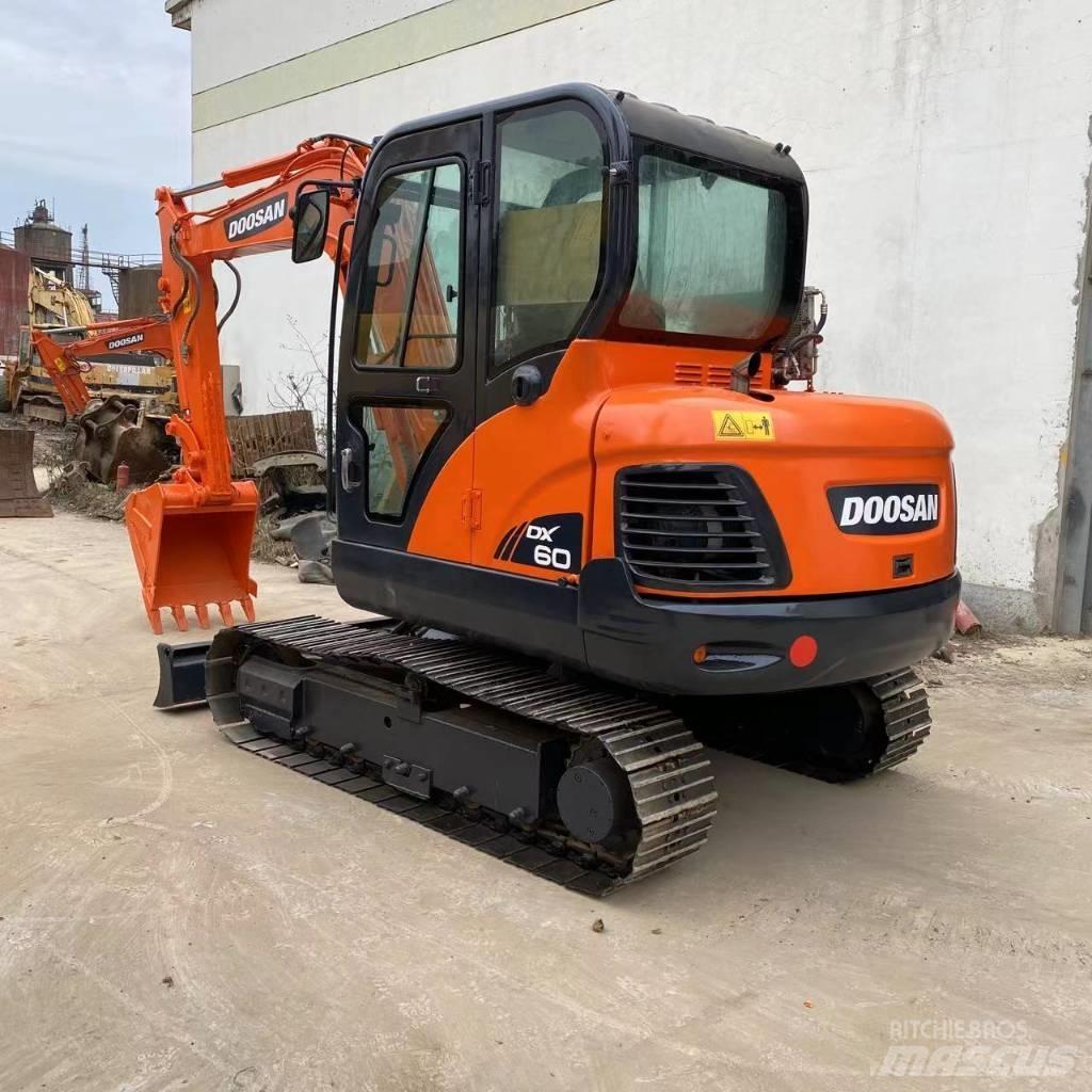 Doosan DX 60 Telakaivukoneet
