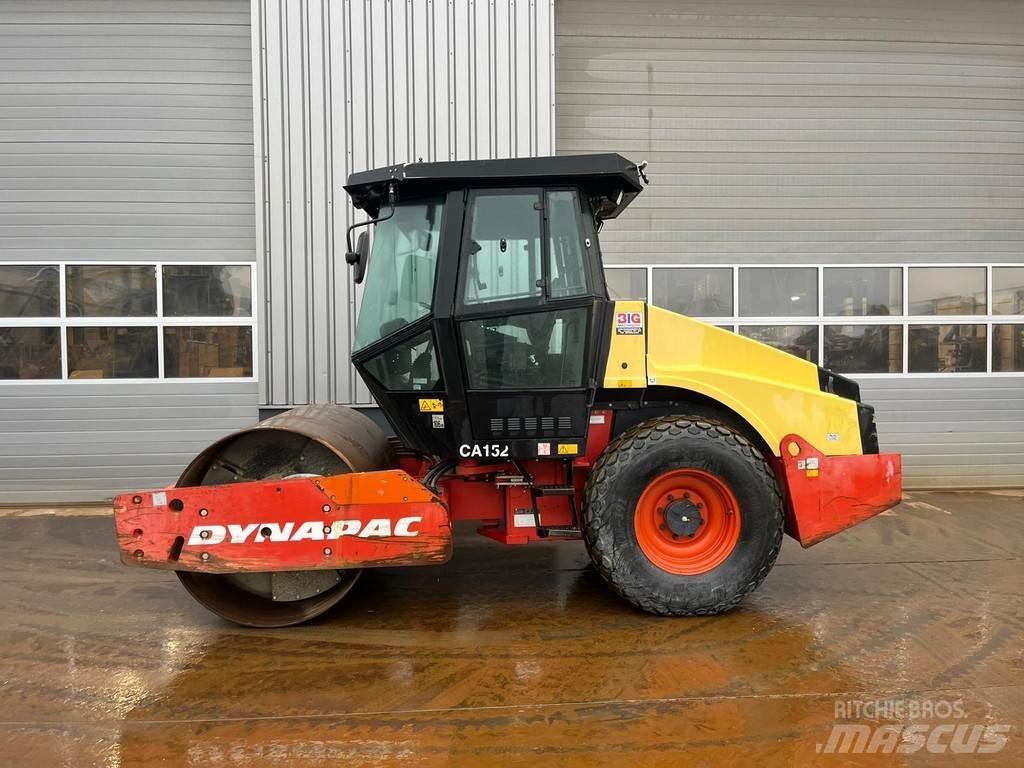 Dynapac CA152D Yksivalssijyrät