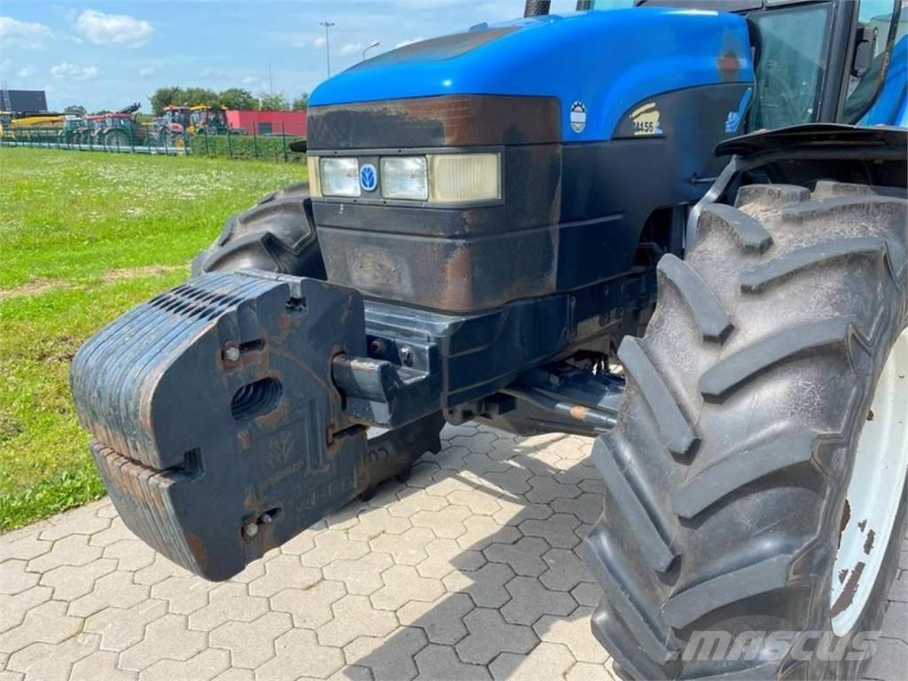 New Holland TM 155 Traktorit