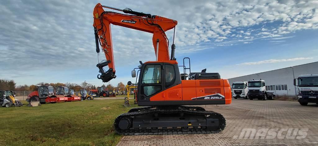 Doosan DX 225 LC-7 Telakaivukoneet