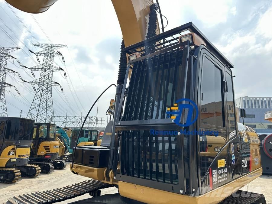 CAT 320D Telakaivukoneet