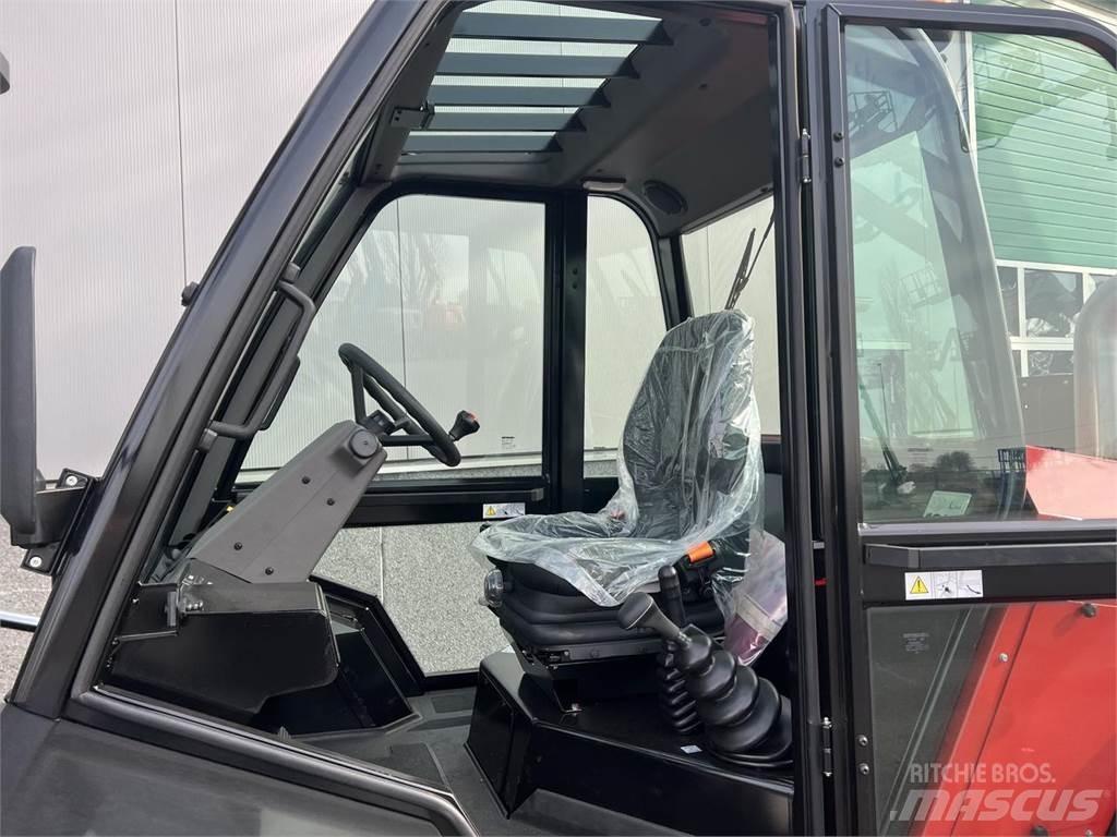 Manitou M50-4 Maastotrukit