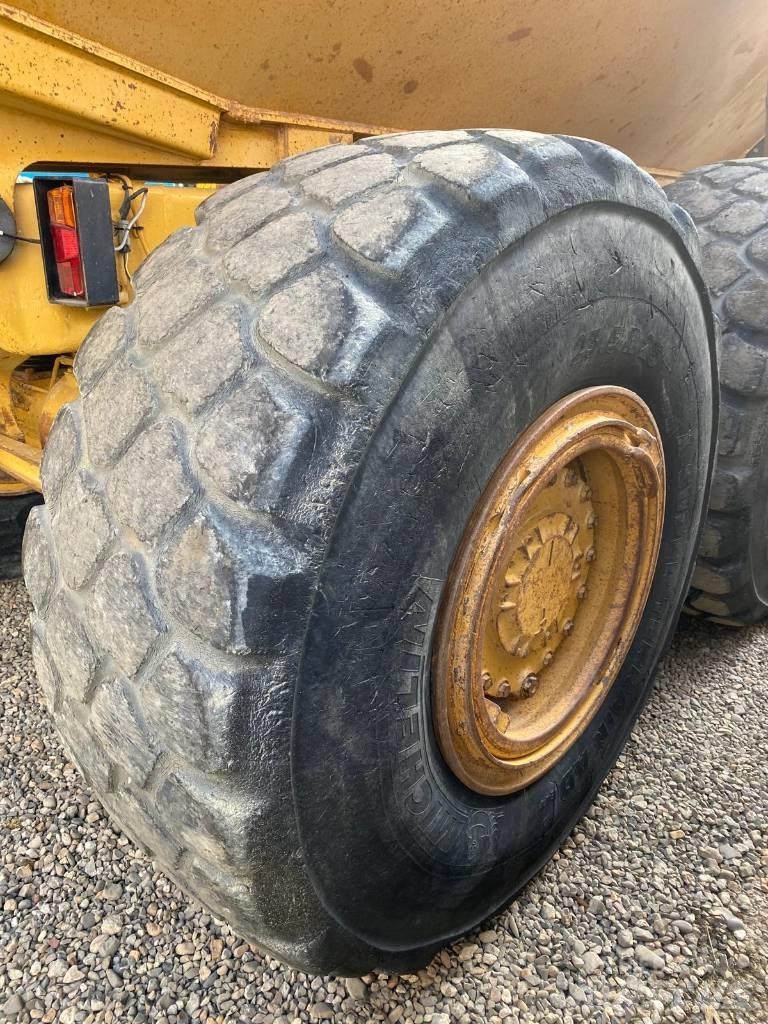 CAT 725 Dumpperit