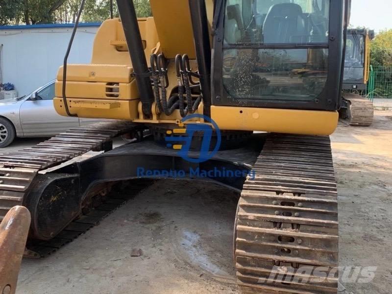 CAT 320 D Midikaivukoneet 7t - 12t