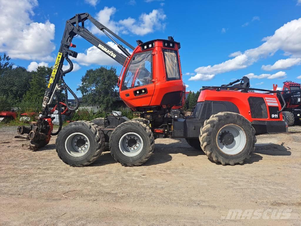 Komatsu 911 Harvesterit
